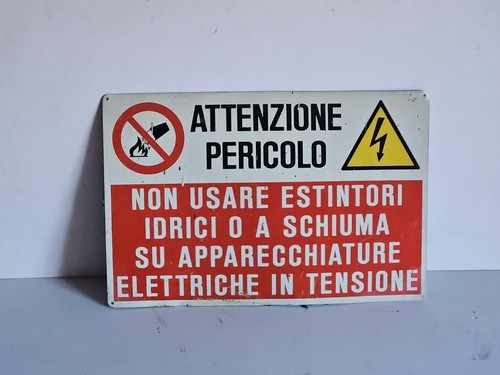 Attenzione pericolo vecchio - attenzione, ^