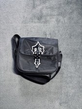 borsello uomo Trapstar, nero, logo in grande sul centro, tracolla, zip