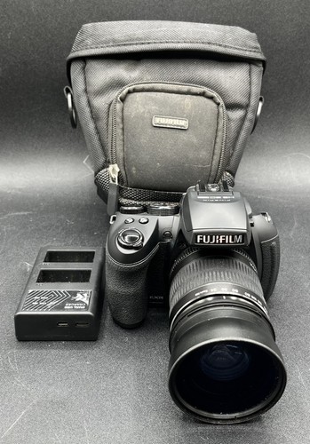 Fujifilm finepix hs30exr - fujifilm,