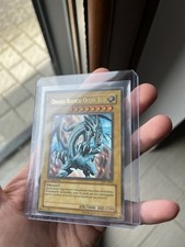 Drago bianco occhi blu prima