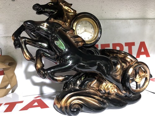 Cavallo ceramica con - in,
