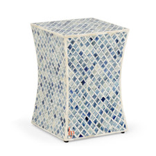 Sgabello quadrato antico