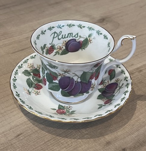 Royal albert 1994 bone - albert, china