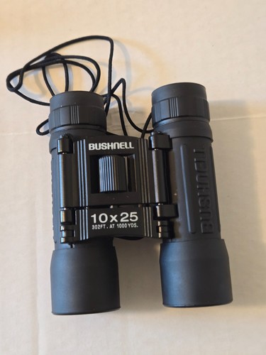 Bushnell 10x25 binocolo