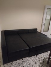 divano letto 2 posti usato, con chaise longue e contenitore sotto la chaise long