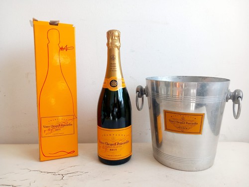 Champagne secchiello veuve - e,