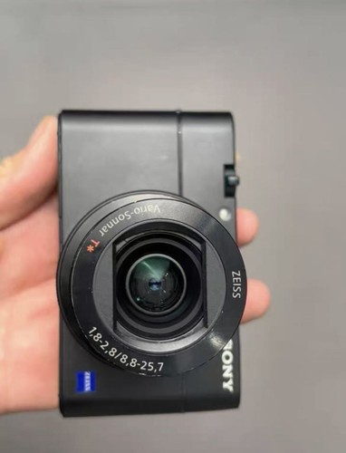 Fotocamera digitale sony - fotocamera,