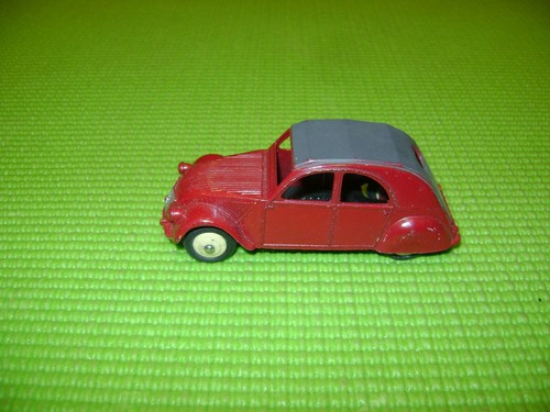 Dinky toys 24t citroen 2cv - toys,