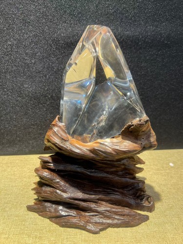 Rare top natural clear quartz - clear,