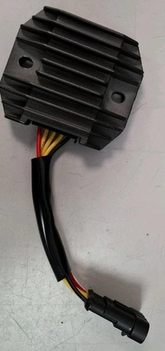 Regolatore raddrizzatore