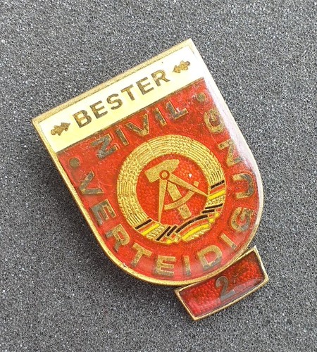 Distintivo spilla vintage