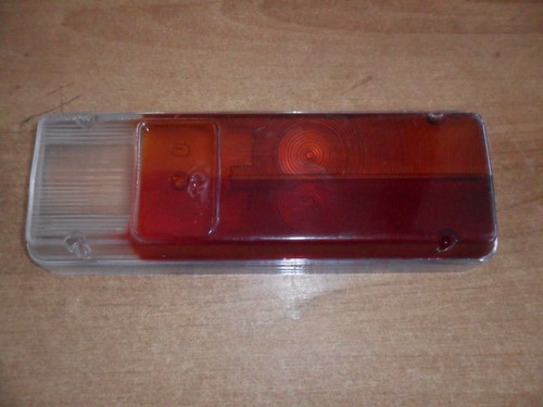 Plastica fanale posteriore - plastica,