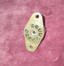 ZOCCOLO NOVAL PER RADIO D'EPOCA. Usato ma in buone condizioni. Leggi tutto !