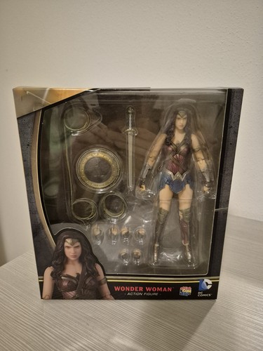 Wonder woman bvs medicom mafex - wonder,