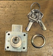 serratura MERONI per anta a catenaccio