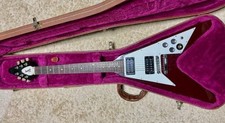 Custodia rigida Gibson Flying