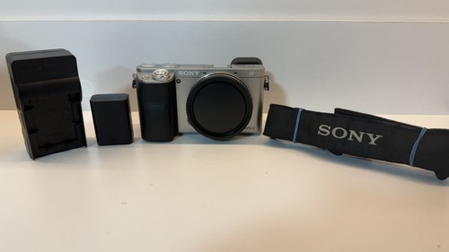 Exc sony alpha a6000 - sony,