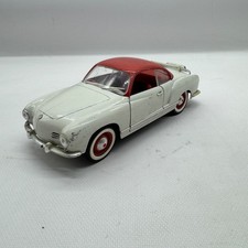 MODELLINO AUTO VOLKSWAGEN KARMANN GHIA 1957 - SOLIDO - SCALA 1:18 "DIECAST"