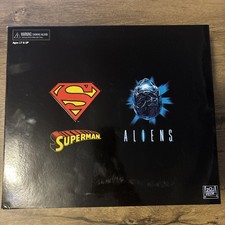 NECA 2019 ComicCon SDCC Exclusive Superman VS Aliens Set 2 Pack