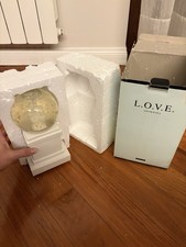 Maurizio Cattelan L.O.V.E