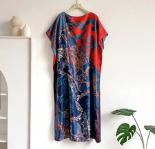 Abito in caftano in seta