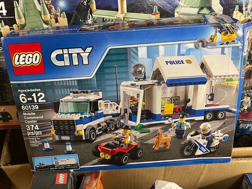 Lego city mobile command - city:,