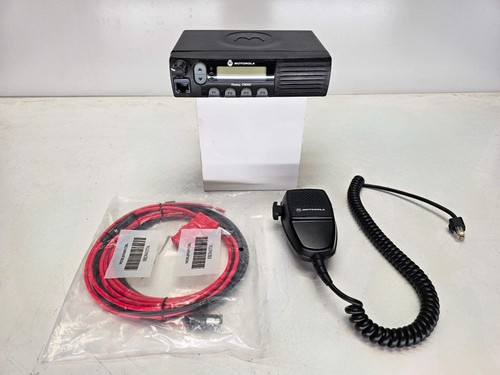 Motorola cm300 uhf 438 470 - motorola, mhz