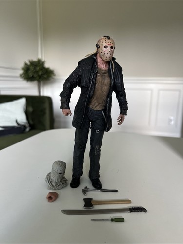 Neca tall jason voorhees - 7”,