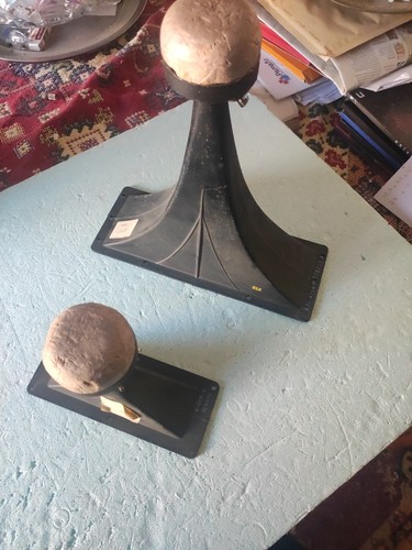 Due altoparlanti tromba - a,