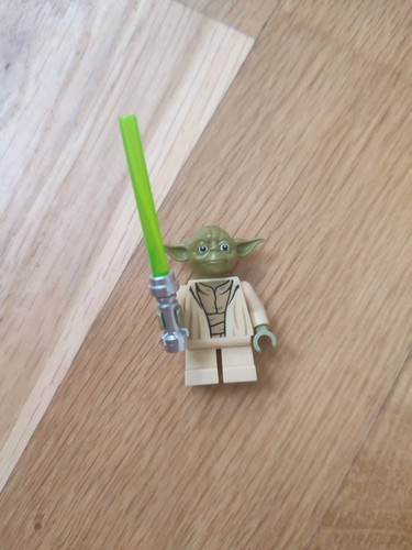 Lego star wars yoda minifigure - lego,