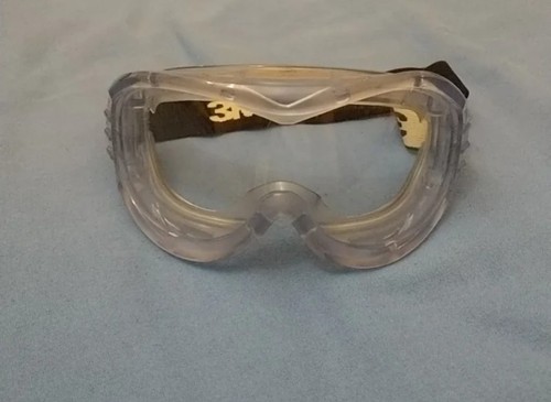 Maschera protettiva usata - protettiva, 3m,