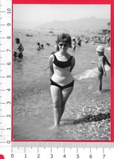 RAGAZZA - DONNA IN COSTUME AL MARE  - BAMBINI -  FOTOGRAFIA