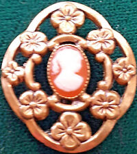 Antica spilla in argento placcato oro con cammeo madreperla 