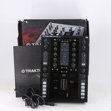 Traktor Kontrol Z2 Mixer per