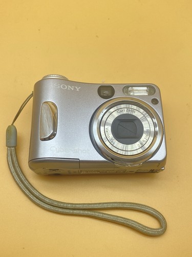 Fotocamera sony cyber shot - fotocamera, cyber-shot