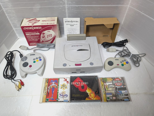 Console bianca sega saturn - saturn, 3d