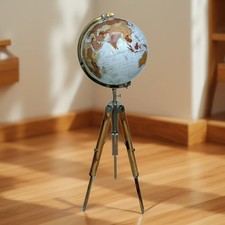 Grande mappamondo da pavimento