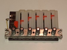Pos 1) Componente/Pulsanti