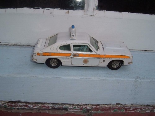 Dinky 2253 ford capri - dinky,