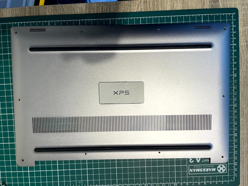 Custodia inferiore per laptop