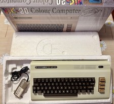 ✅ COMMODORE Vic 20 CASE OTTIME CONDIZIONI BOX E ADATTATORE RF