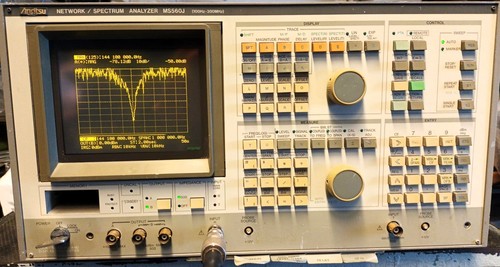 Anritsu network spectrum - /,