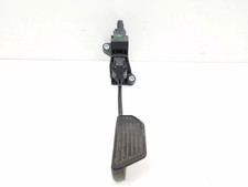 TOYOTA AURIS E18 Acceleratore