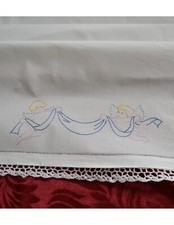 LENZUOLINO RICAMATO A MANO  115x85cm