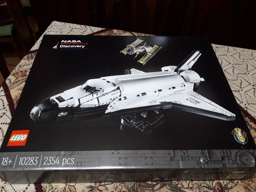 Lego 10283 shuttle omaggio - shuttle,