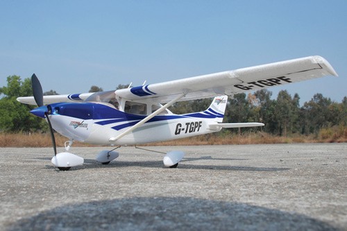Park flite cessna 182 - park,