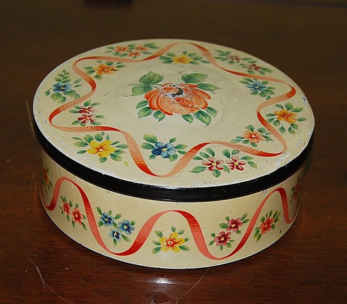 Scatola lata rotonda con - scatola,