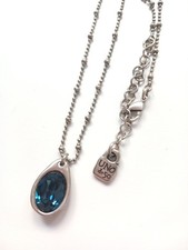 Collana con ciondolo cristallo