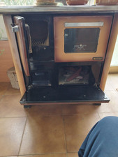 Vecchia Stufa Nordica A Legna