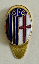 BOLOGNA vecchio distintivo calcio attacco a piedino